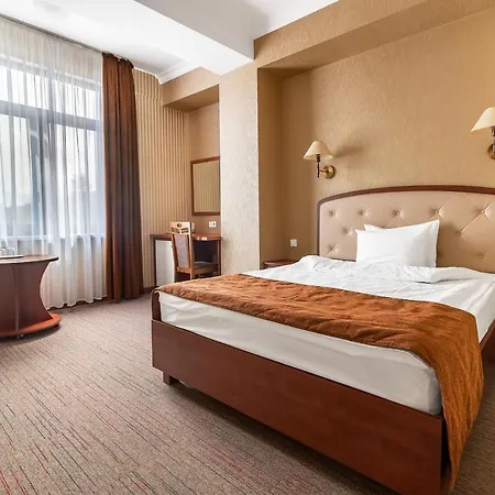 ريجنسي 4* تشيسيناو